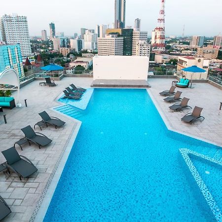 Luxent Hotel Кесон-Сіті Екстер'єр фото