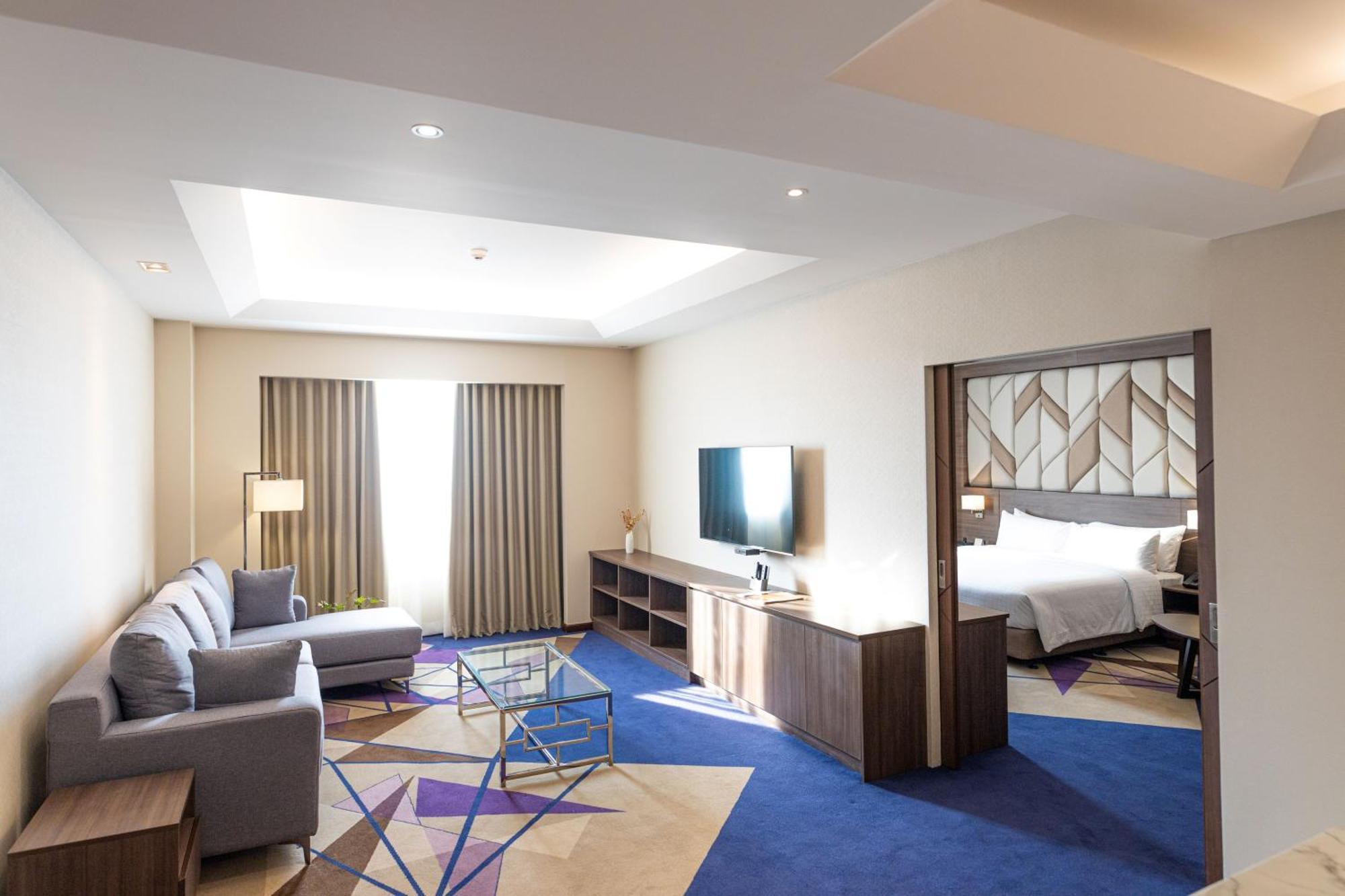 Luxent Hotel Кесон-Сіті Екстер'єр фото