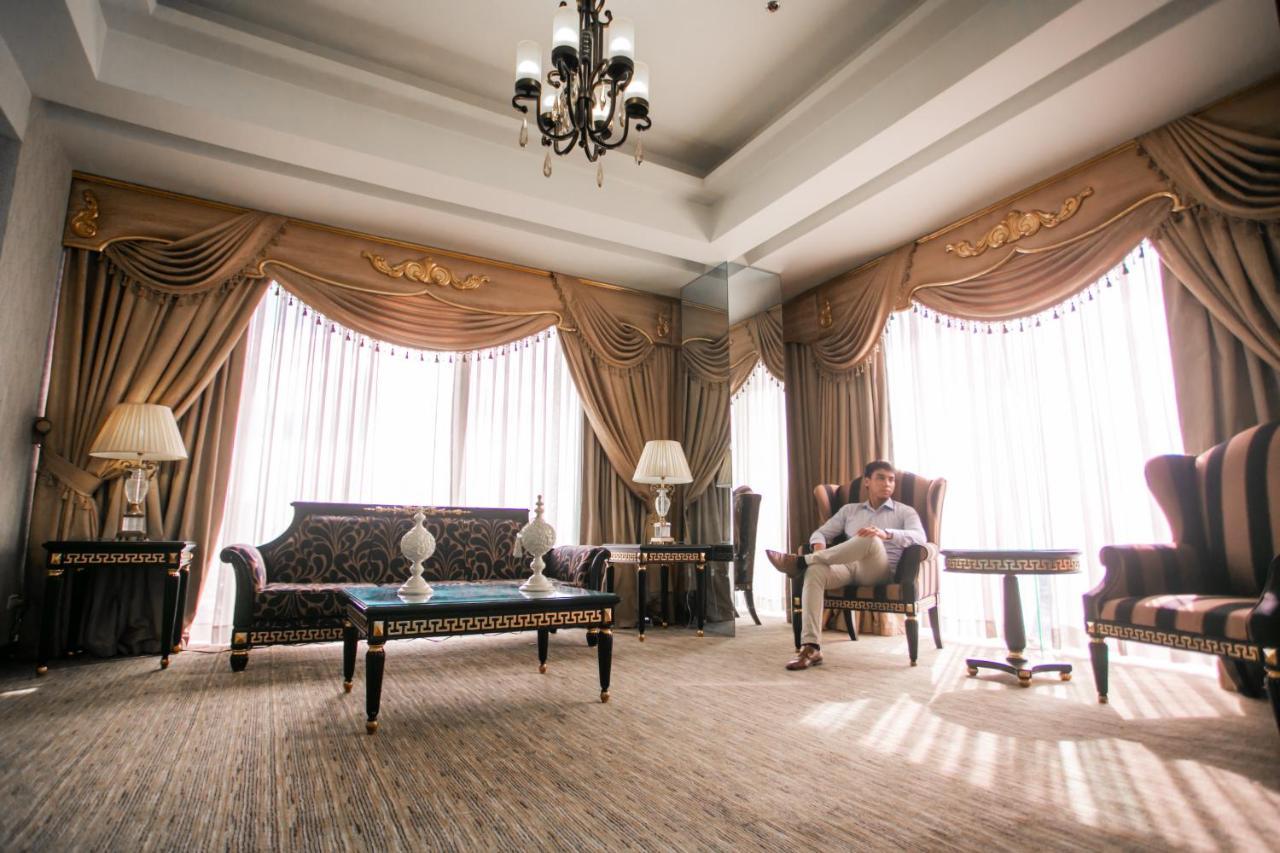 Luxent Hotel Кесон-Сіті Екстер'єр фото