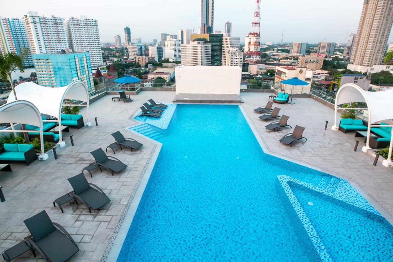 Luxent Hotel Кесон-Сіті Екстер'єр фото