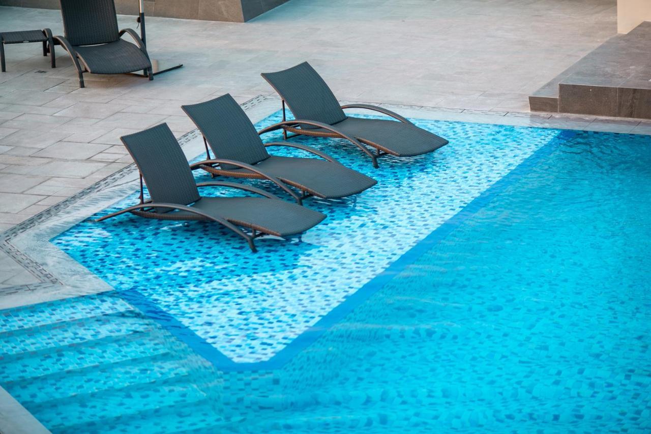 Luxent Hotel Кесон-Сіті Екстер'єр фото